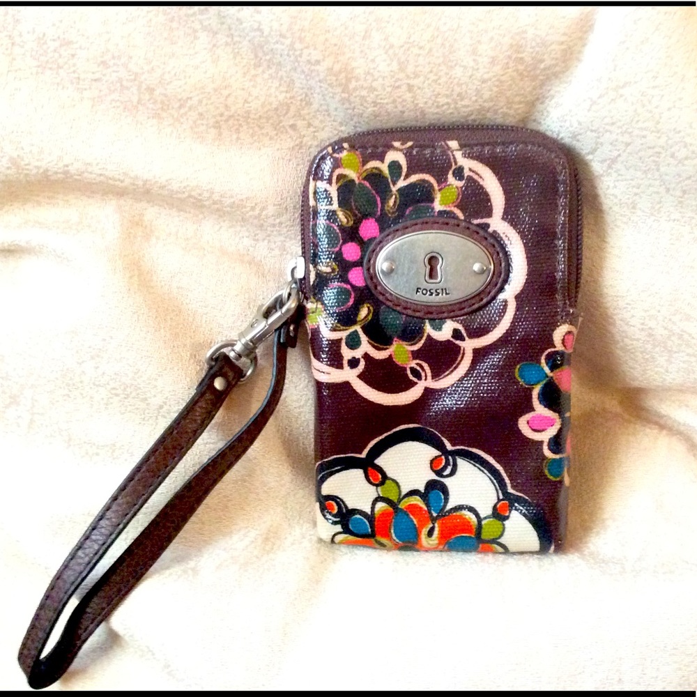 Fossil Wristlet